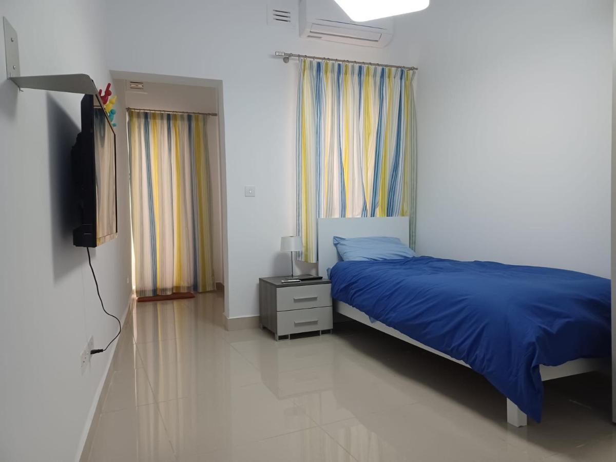 Sliema Apartment Close To Beach Ngoại thất bức ảnh